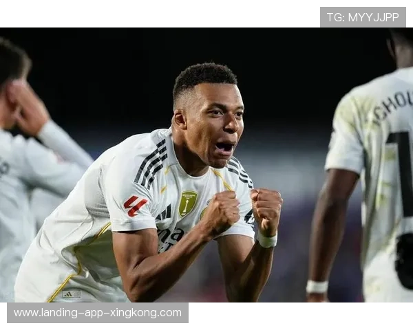 FIFPRO年度最佳11人：亚马尔当选票王，大巴黎占5席，贝林厄姆引热议，flfa年度最佳阵容