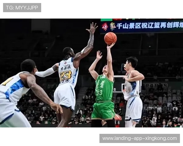 CBA辽宁全队移动到位,形成持续攻势