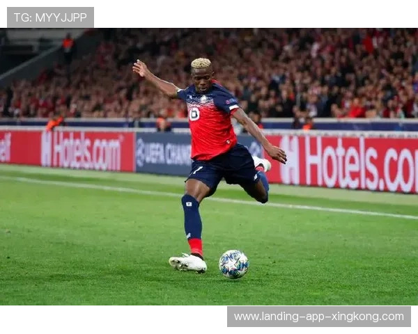 奥斯梅恩头球破门：那一刻点燃万千心跳