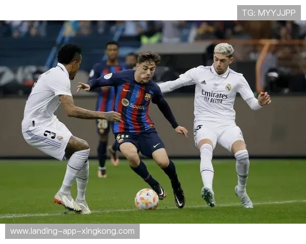 巴萨能否借提前开赛压皇马？外媒：机会极佳